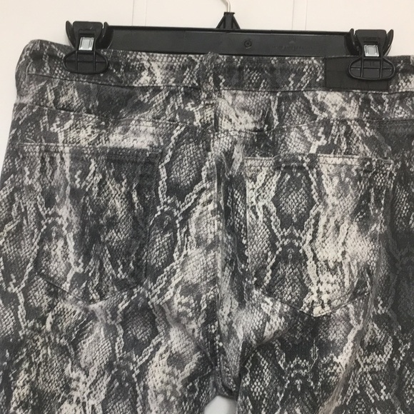 Zara ladies jean - Picture 5 of 8